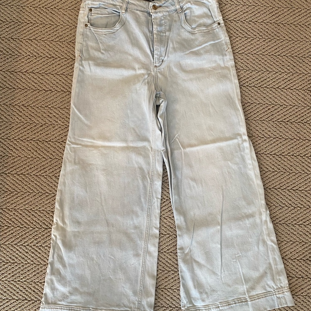 Light Blue Wide-Leg Women's Jeans